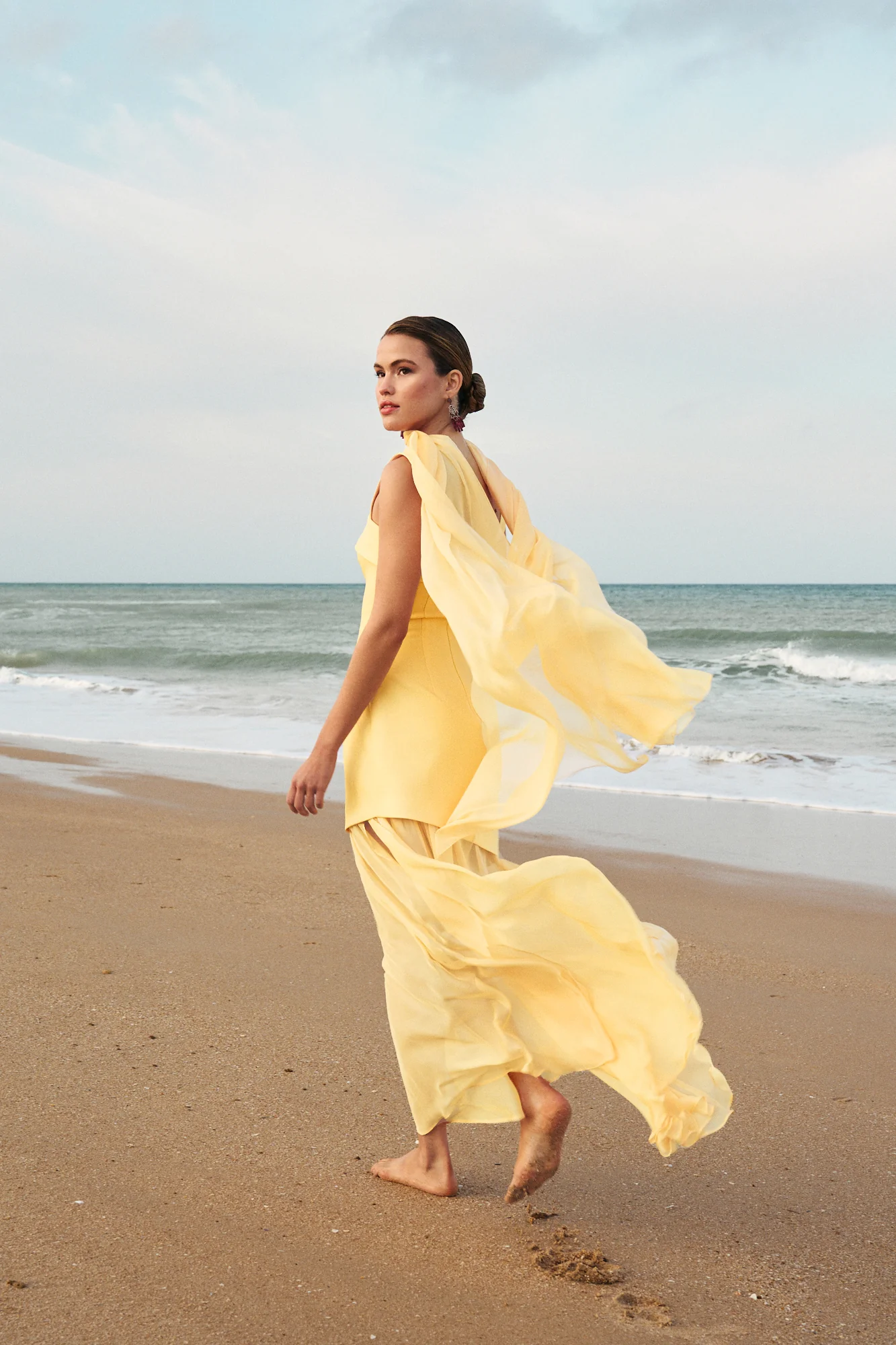 Chal Brisa Amarillo - Image 3